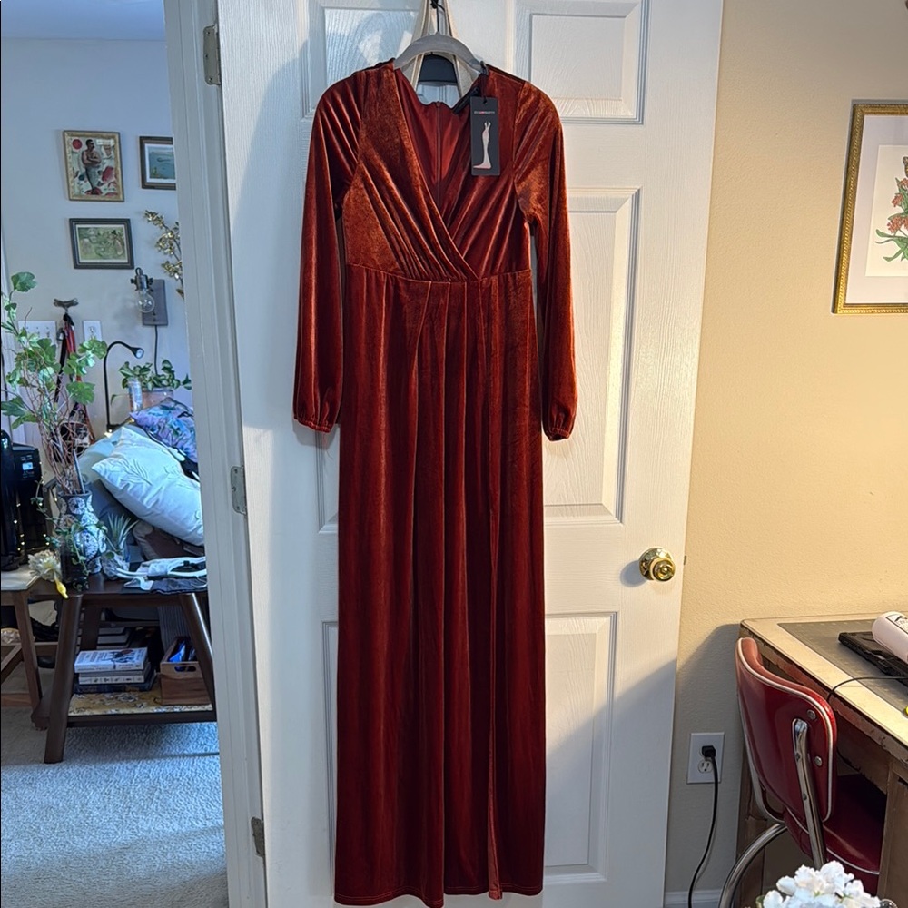 Ever Pretty Red Long Sleeve Maternity V-Neck Gown